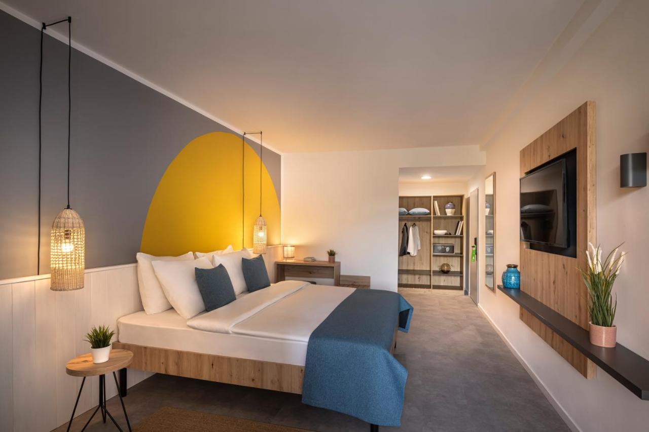 Sunny Baska Hotel By Valamar, Ex Corinthia Ngoại thất bức ảnh