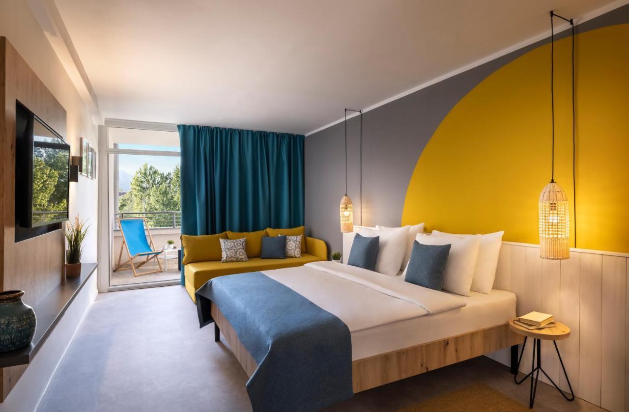Sunny Baska Hotel By Valamar, Ex Corinthia Ngoại thất bức ảnh