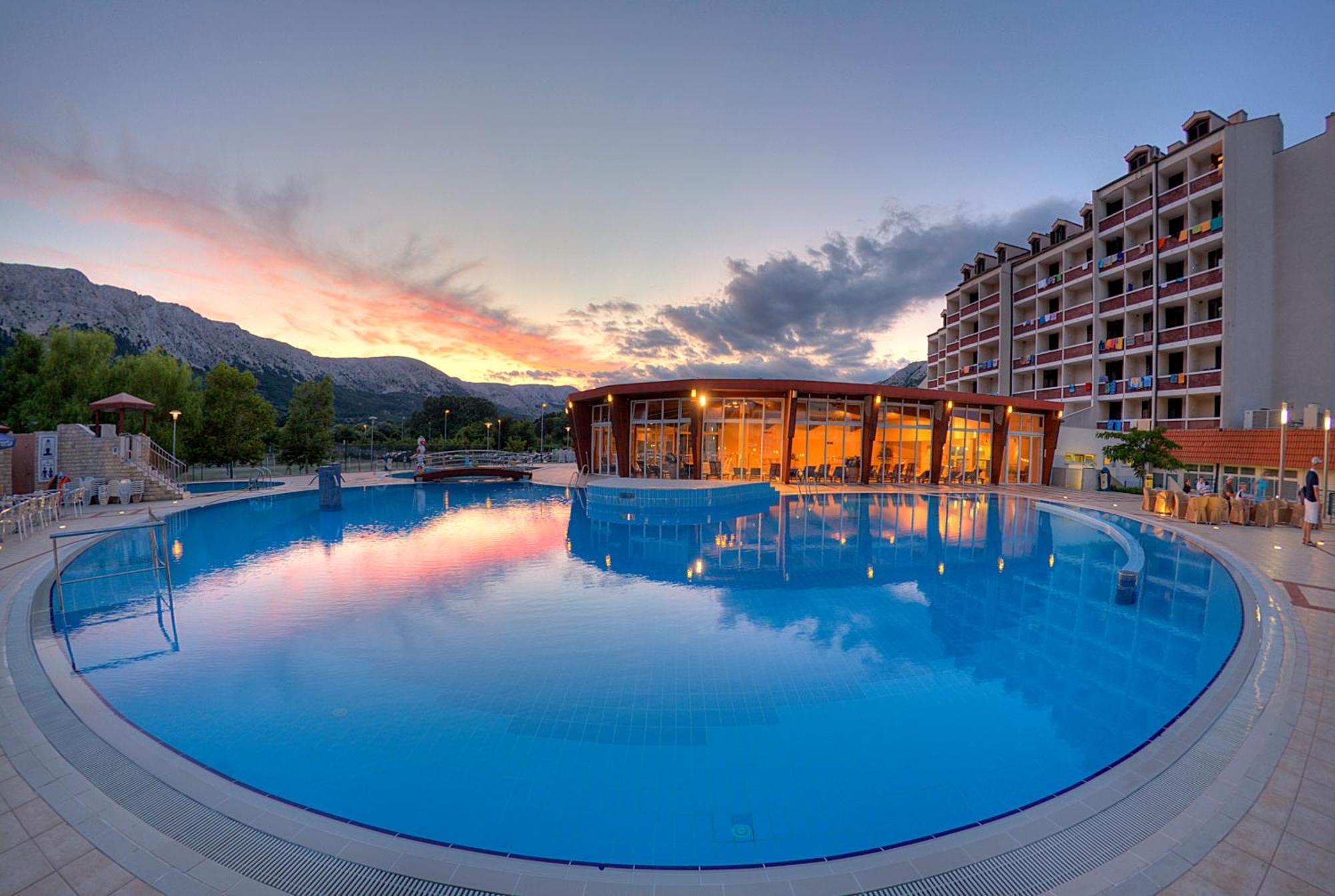 Sunny Baska Hotel By Valamar, Ex Corinthia Baska (Krk) Ngoại thất bức ảnh