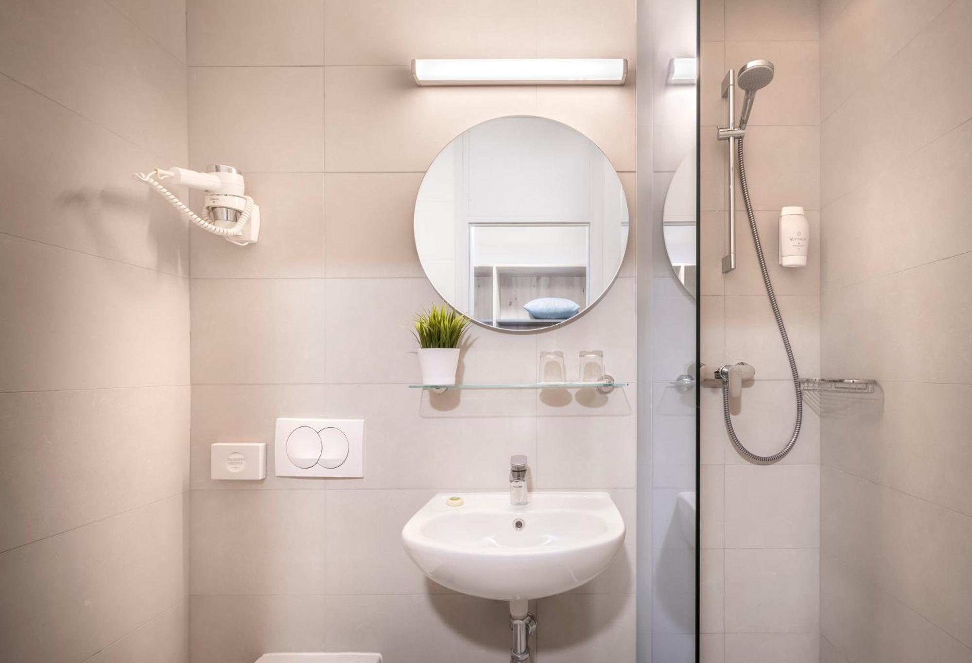Sunny Baska Hotel By Valamar, Ex Corinthia Phòng bức ảnh