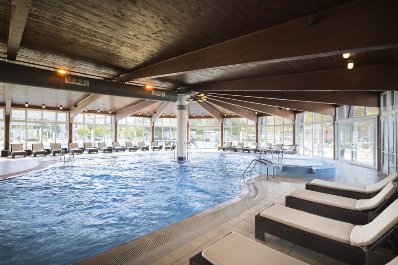 Sunny Baska Hotel By Valamar, Ex Corinthia Ngoại thất bức ảnh